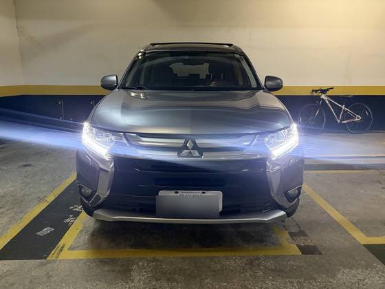 MITSUBISHI OUTLANDER 2.2 4X4 16V DIESEL 4P AUTOMÁTICO